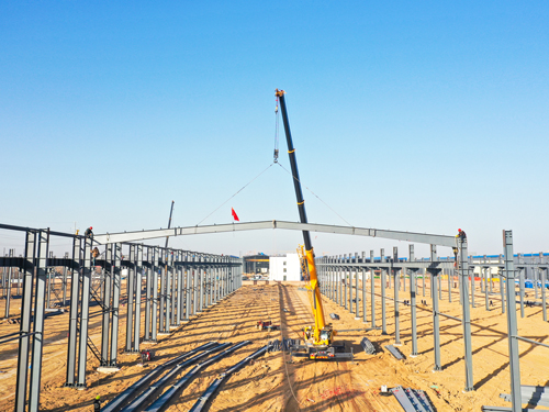  河南礦山｜智能產(chǎn)業(yè)園6號車間今日上梁大吉！